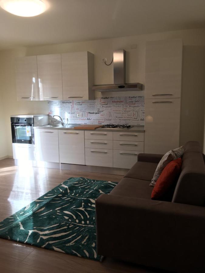 Residenza Elena Apartment Rimini Exterior photo